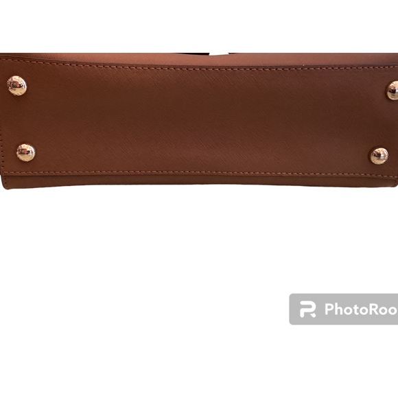 Michael Kors Shoulder Bag in Deep Brown with GoldTone Accents - Picture 8 of 8